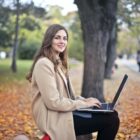 pexels-andrea-piacquadio-3772621-1000&#215;667